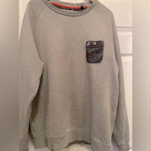 I’m selling a Penguin sweatshirt in excellent condition